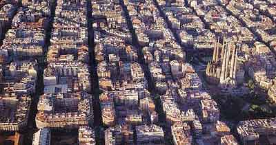 BARCELONA a její typické uspoøádání ulic