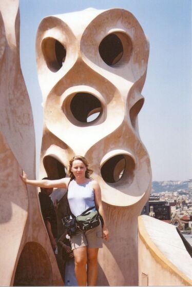 BARCELONA - LA PEDRERA - sten terasa