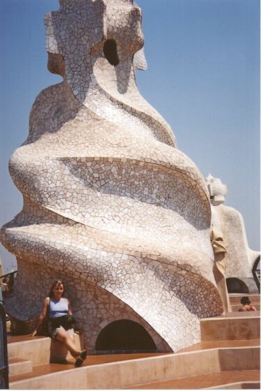 BARCELONA - LA PEDRERA - sten terasa