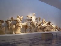 Olympia - muzeum (zpadn tympanon Diova chrmu - Boj Lapith s Kentaury)
