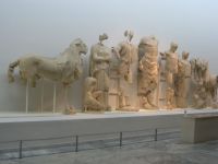 Olympia - muzeum (tympanon Diova chrmu - pprava k zvodu tyspe))